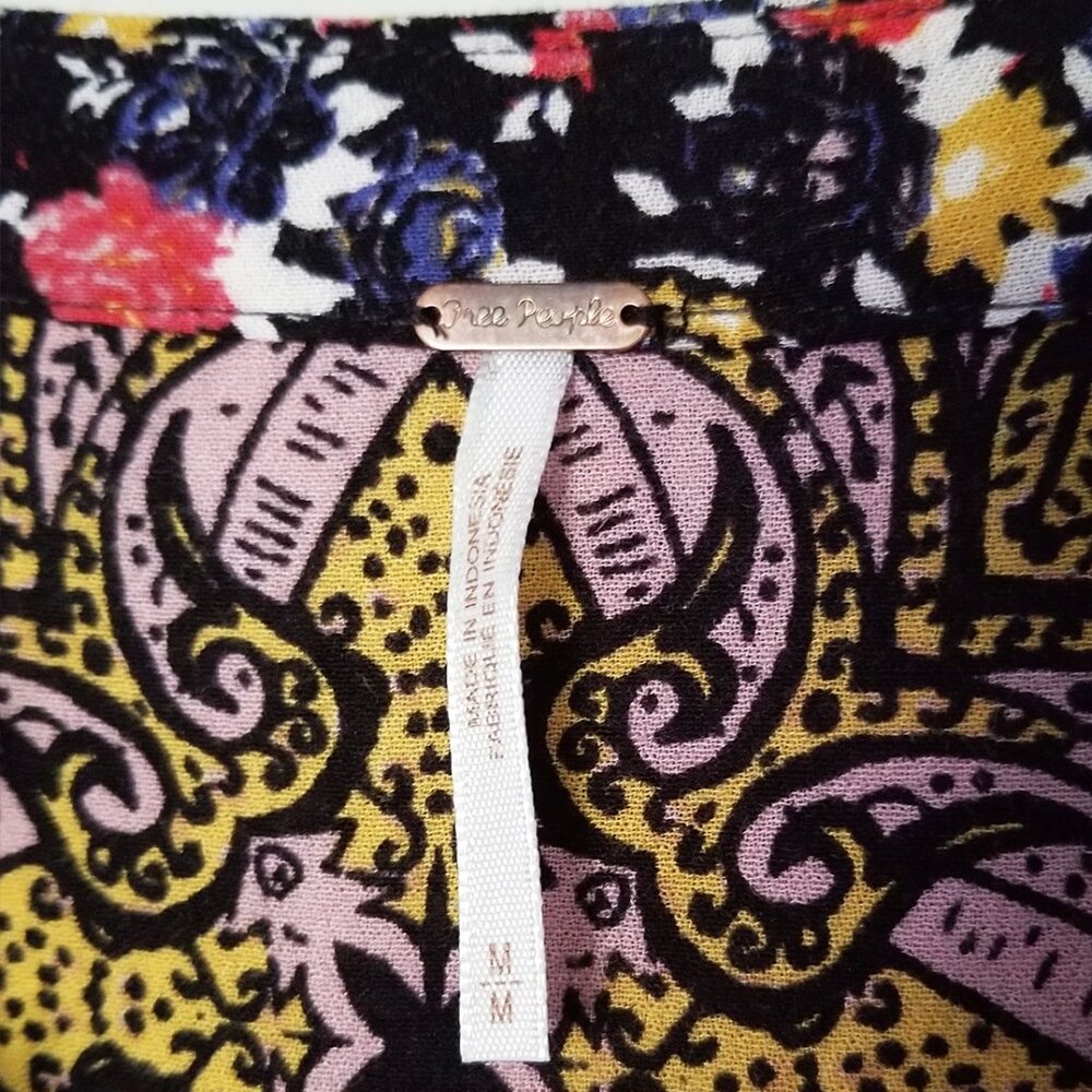 Free People Wildflower Fields Henley Top Tunic Blouse M $108 Black Ditsy Floral - Picture 10 of 16